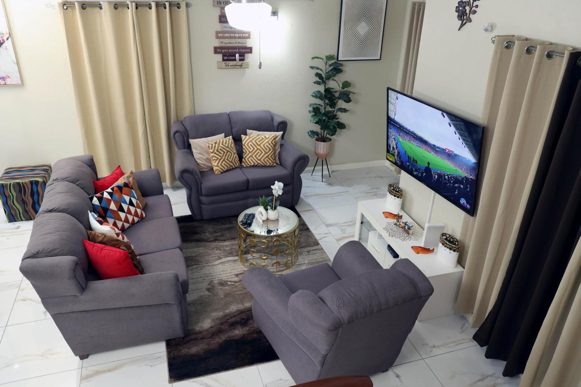 Spacious Luxury 3 Bed Rooms In Kingston Exteriör bild
