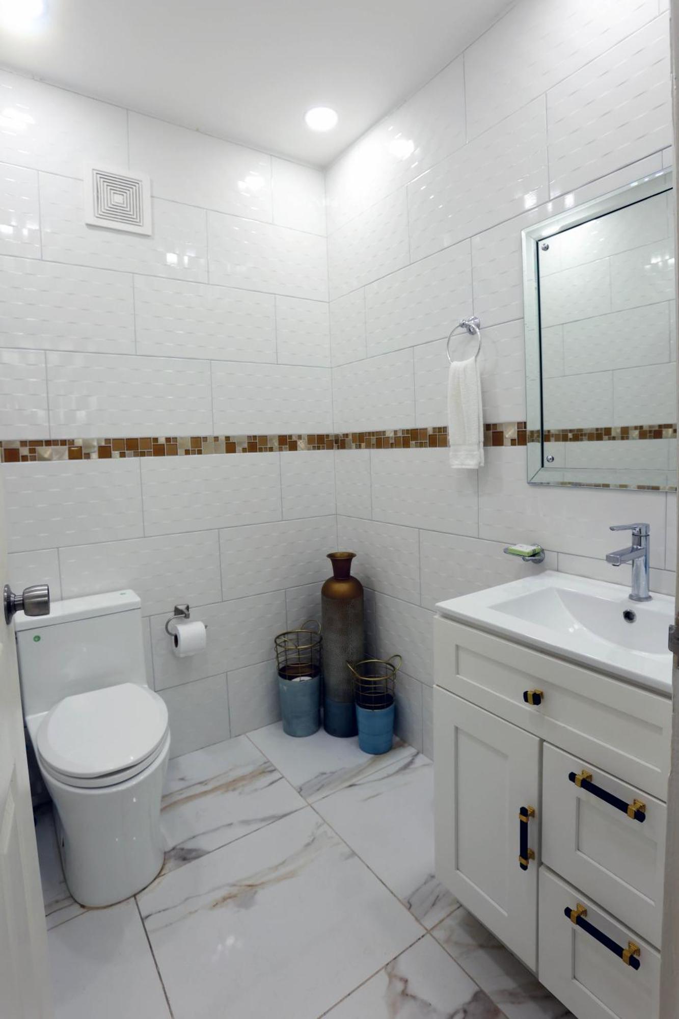 Spacious Luxury 3 Bed Rooms In Kingston Exteriör bild