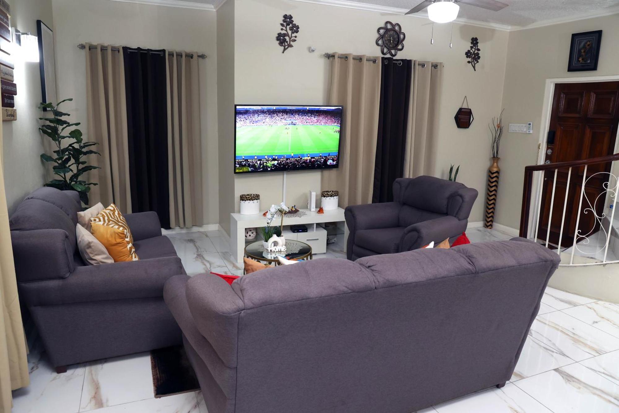 Spacious Luxury 3 Bed Rooms In Kingston Exteriör bild